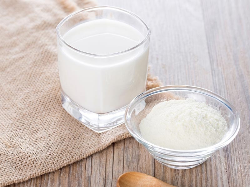 Сухе молоко: 6 причин використовувати тим, хто худне, і 6 серйозних протипоказань